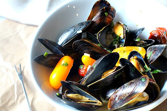 Easy mussel recipe steamed in butter and wine