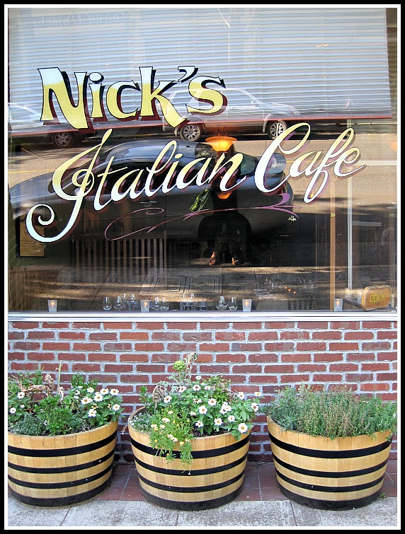 A visit to Nicks Italian Cafe and their famous recipe for Minestrone Soup