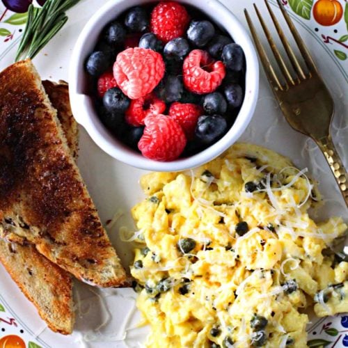 Scrambled Eggs Recipe (Soft, Creamy, and Slow Cooked)