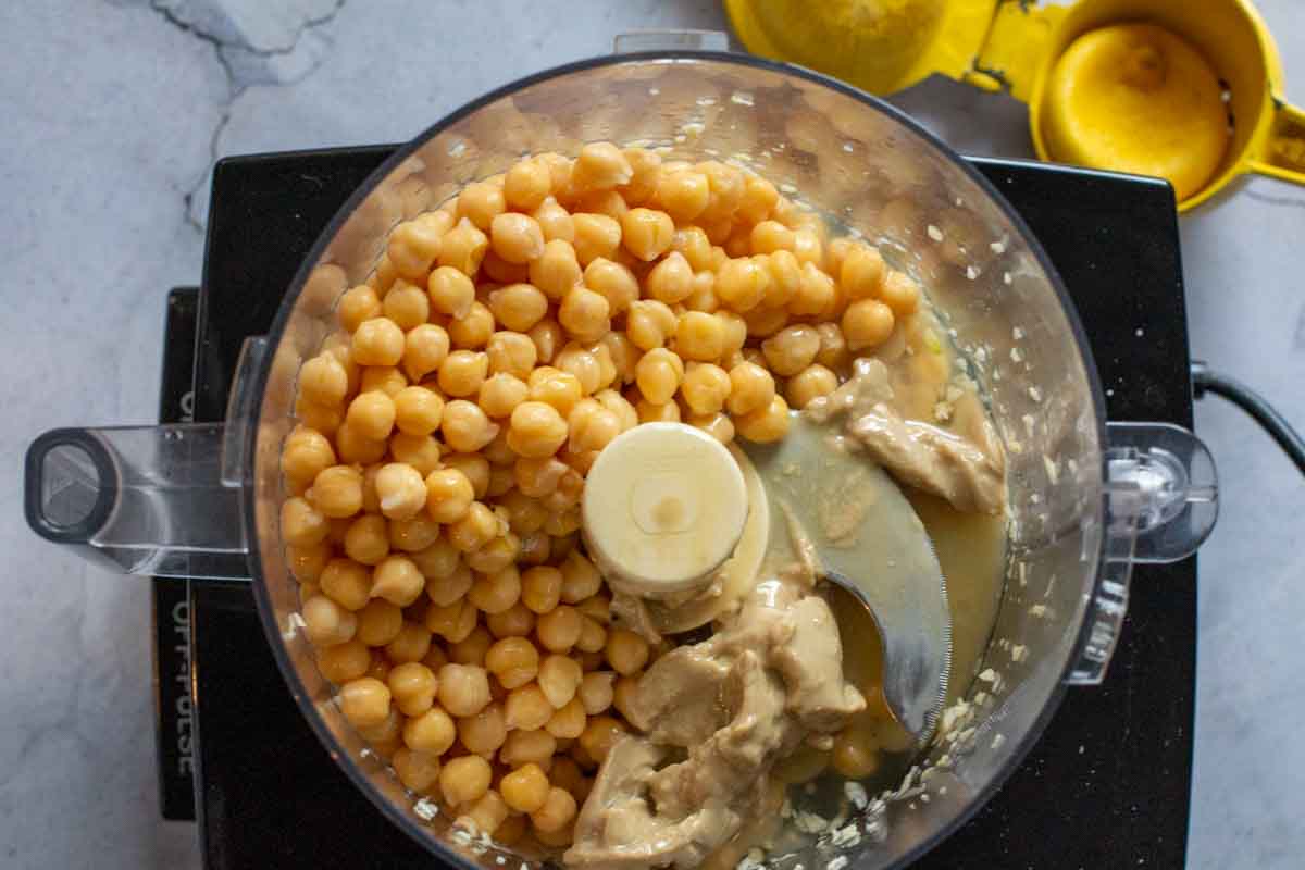 How to make hummus in a food processor.