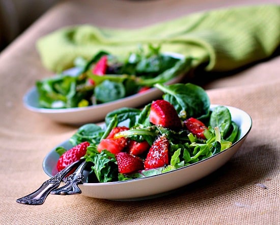 The best strawberry spinach salad you'll ever need. Delicious, healthy, easy.