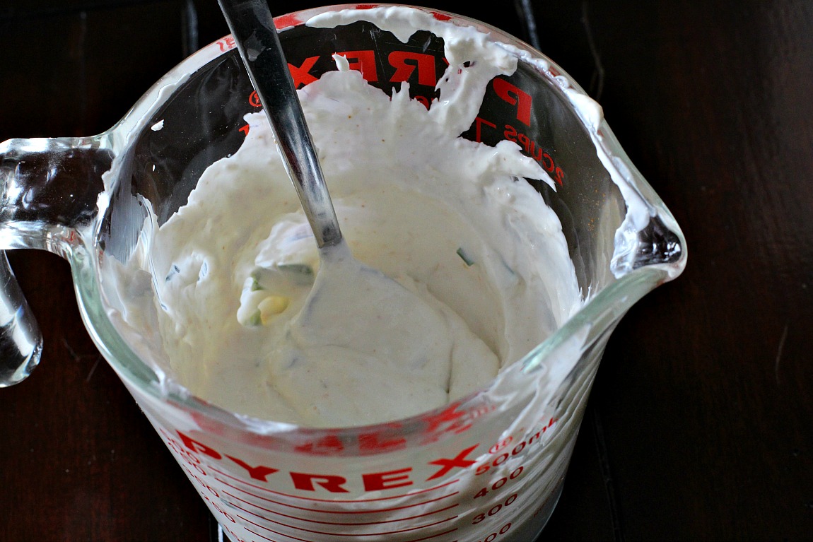 Homemade Creamy Horseradish Sauce for Prime Rib