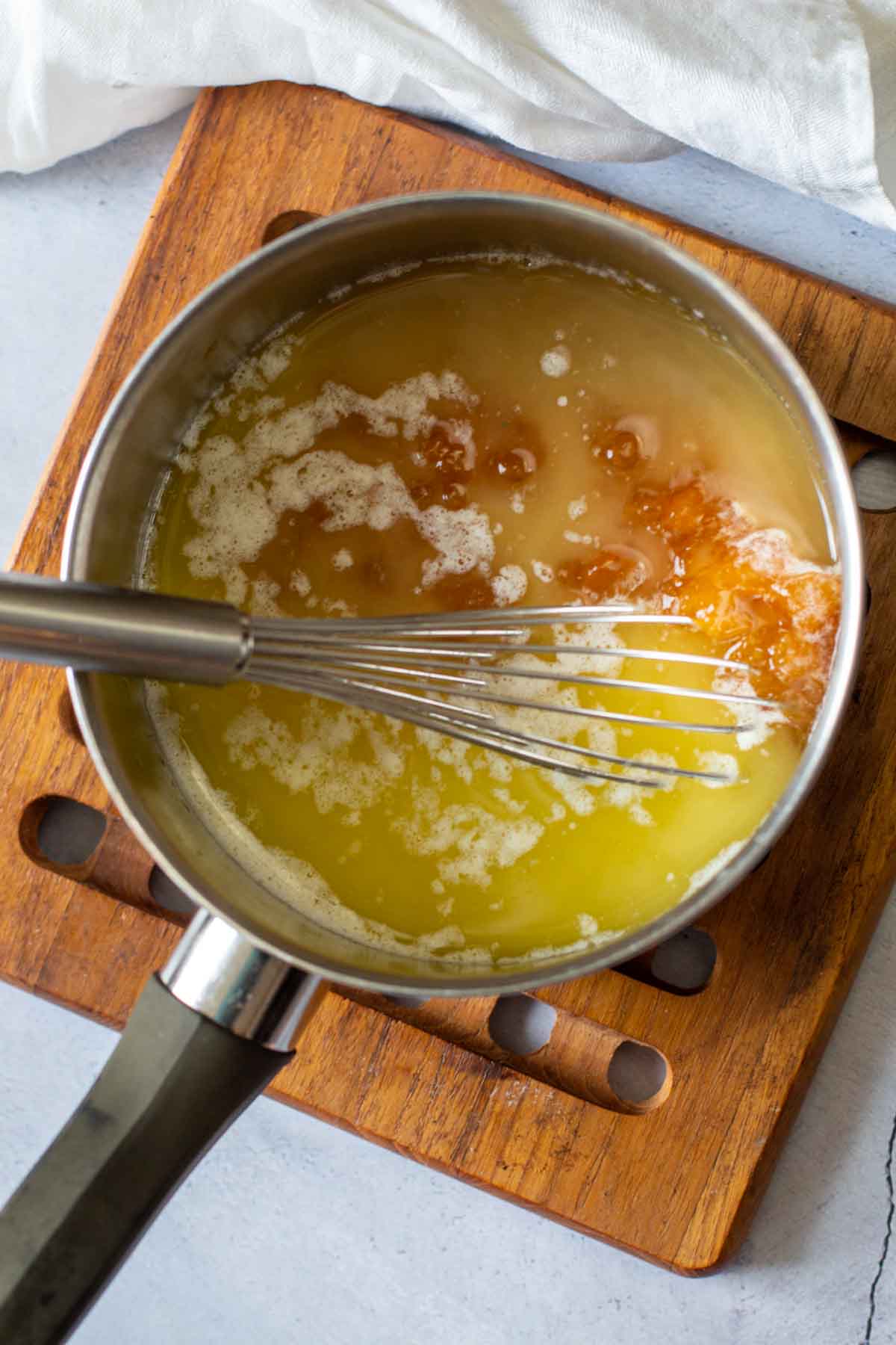 Ingredients to make apricot sauce for chicken cordon bleu.