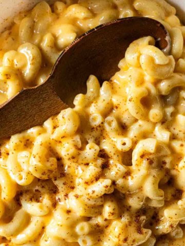 A bowl of beer mac and cheese.