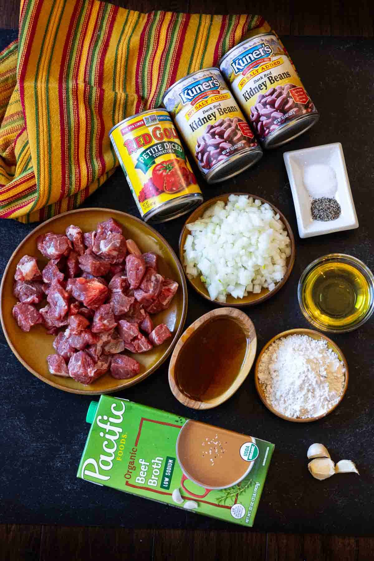 Ingredients to make chuck roast chili.