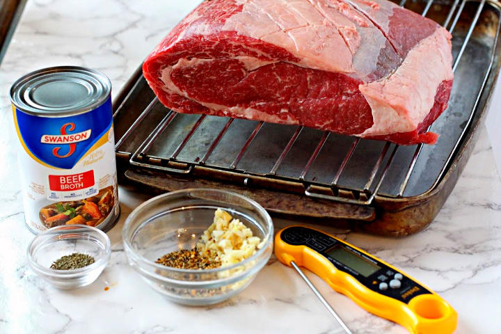 Ingredients used to make a boneless prime rib roast