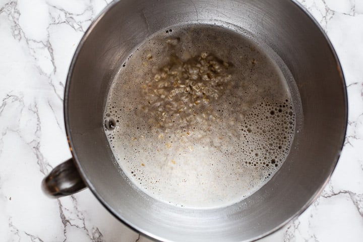 soaking oatmeal to make molasses oatmeal bread