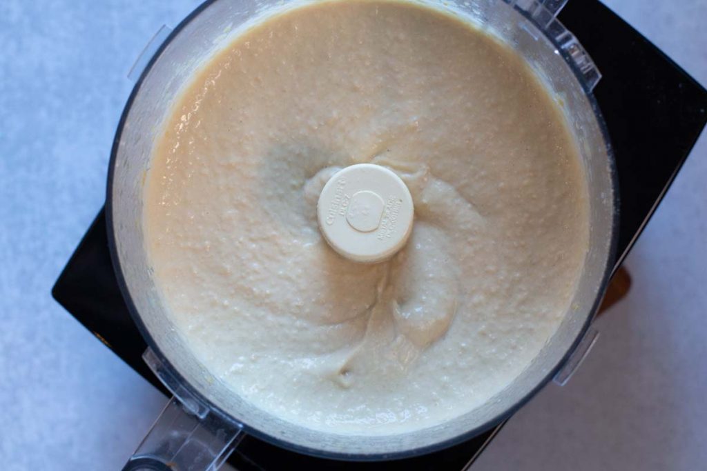 Making hummus in the food processor