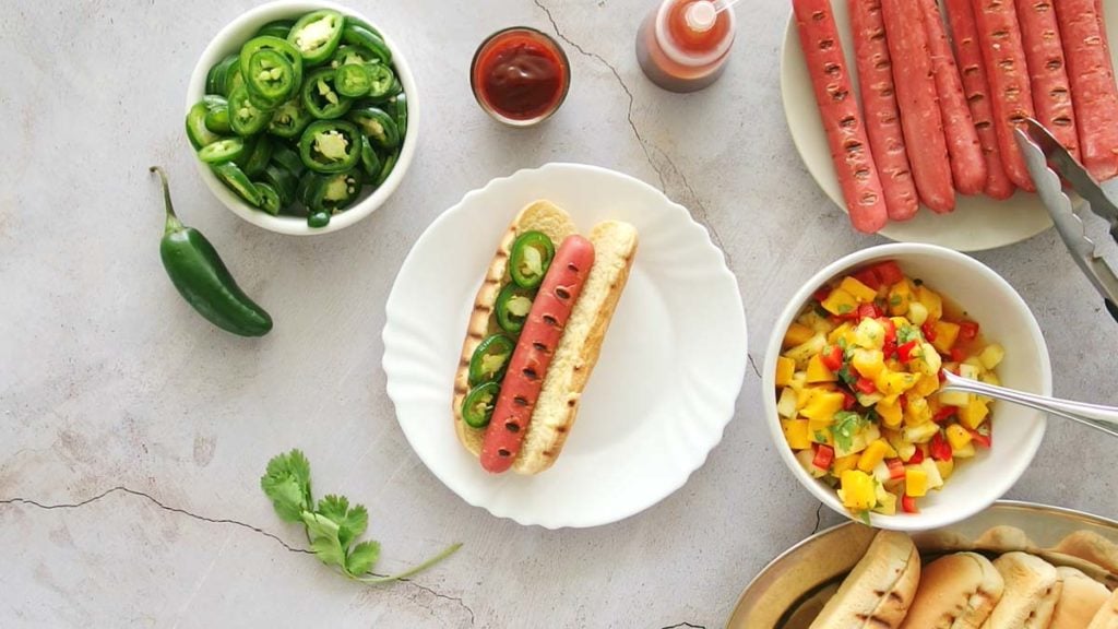 grilled hot dog with jalapeno slices