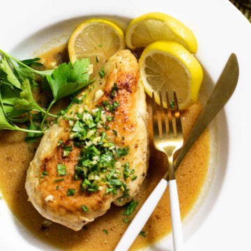 Sauteed chicken breast with a white wine sauce.