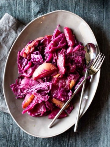 Rode Kool Red braised cabbage on a gray platter.