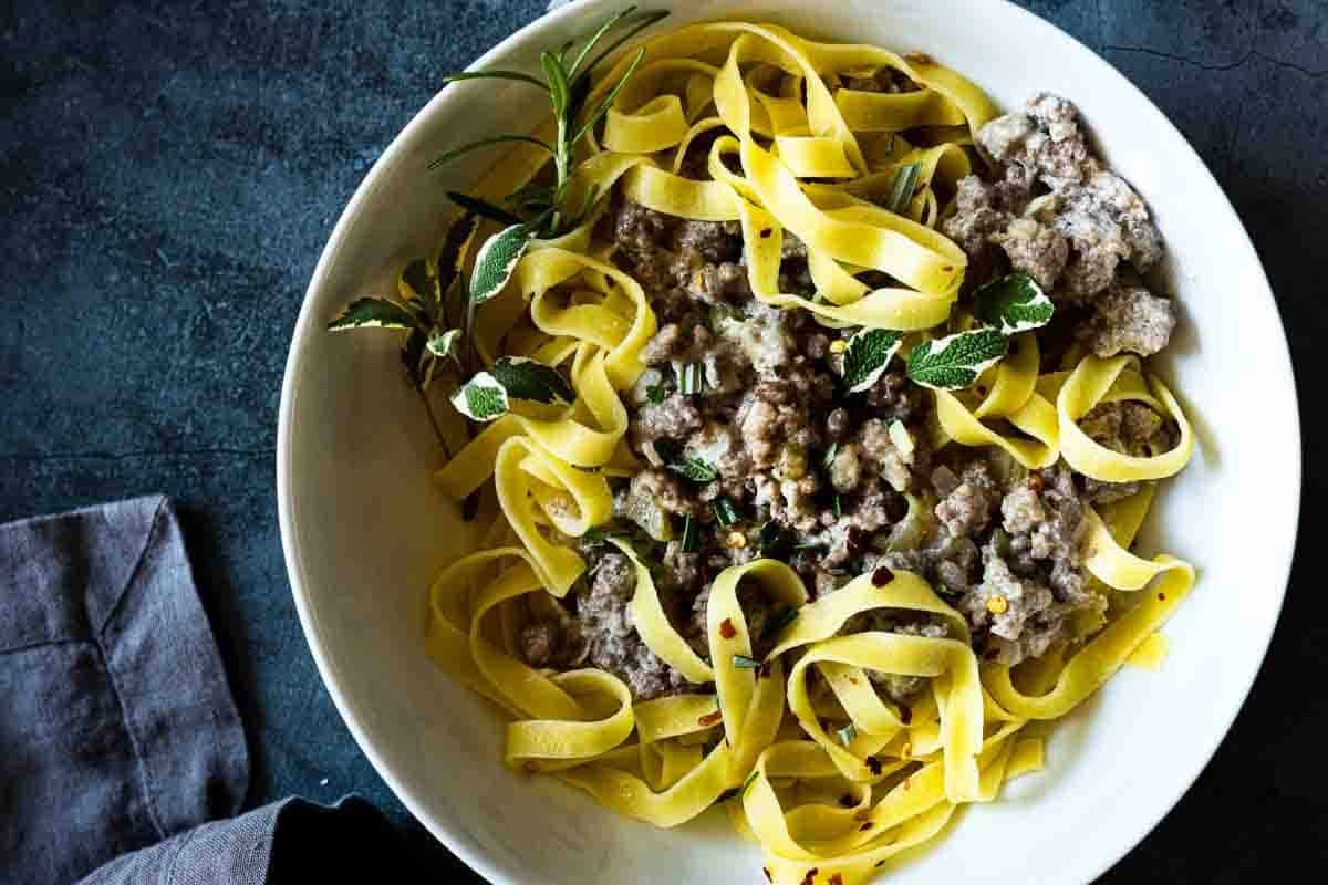 How to plate white bolognese, step 4.
