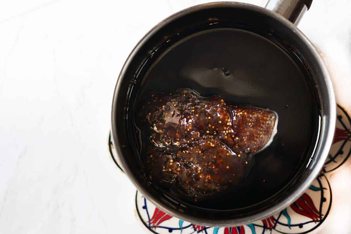 Step 1 to make balsamic fig glaze.